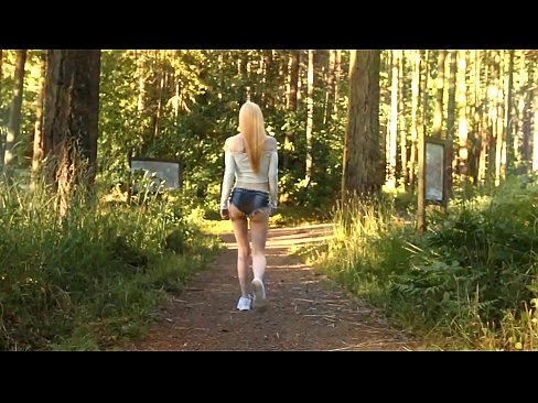 ❤️ Ilus naine liigub aeglaselt, mitte alasti video Pornovideo at porn et.wassell.ru ❌